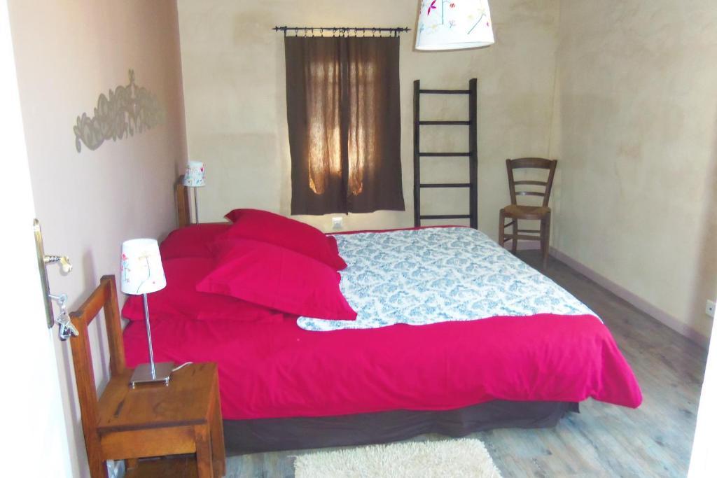 La Petite Madeleine Hotel Кастион-ла-Батай Стая снимка