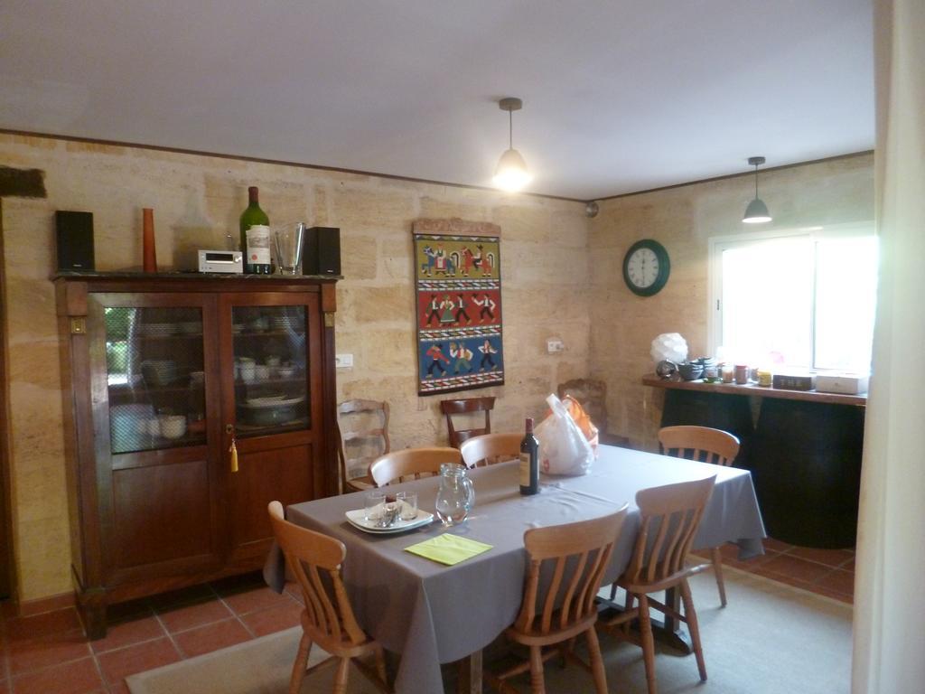 La Petite Madeleine Hotel Кастион-ла-Батай Екстериор снимка