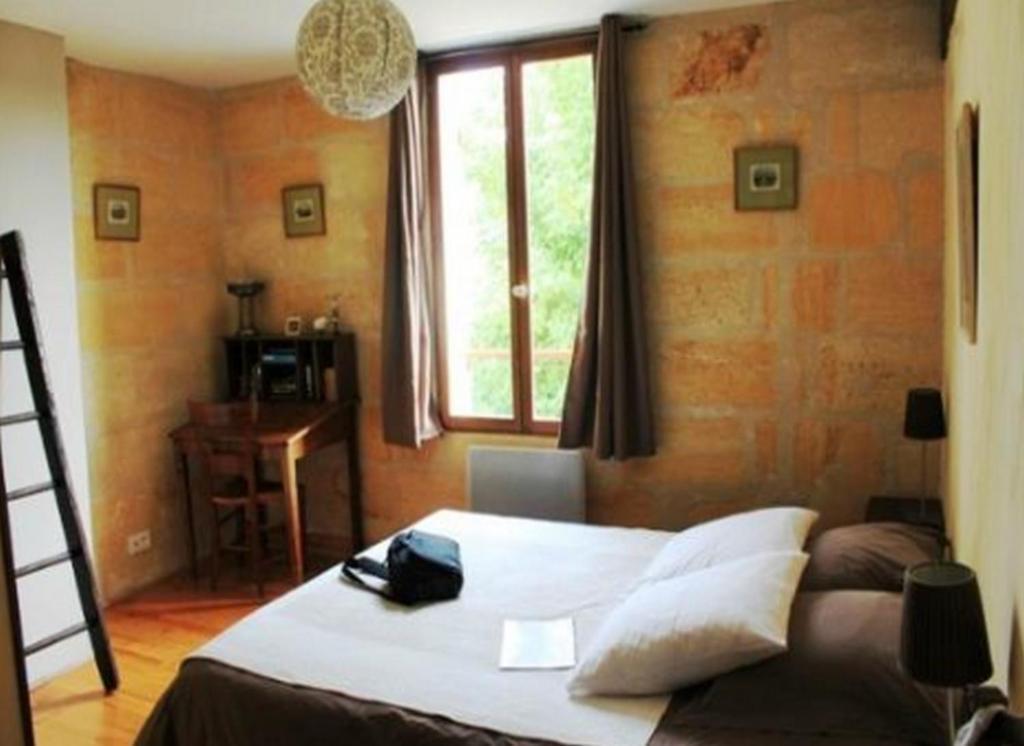 La Petite Madeleine Hotel Кастион-ла-Батай Екстериор снимка