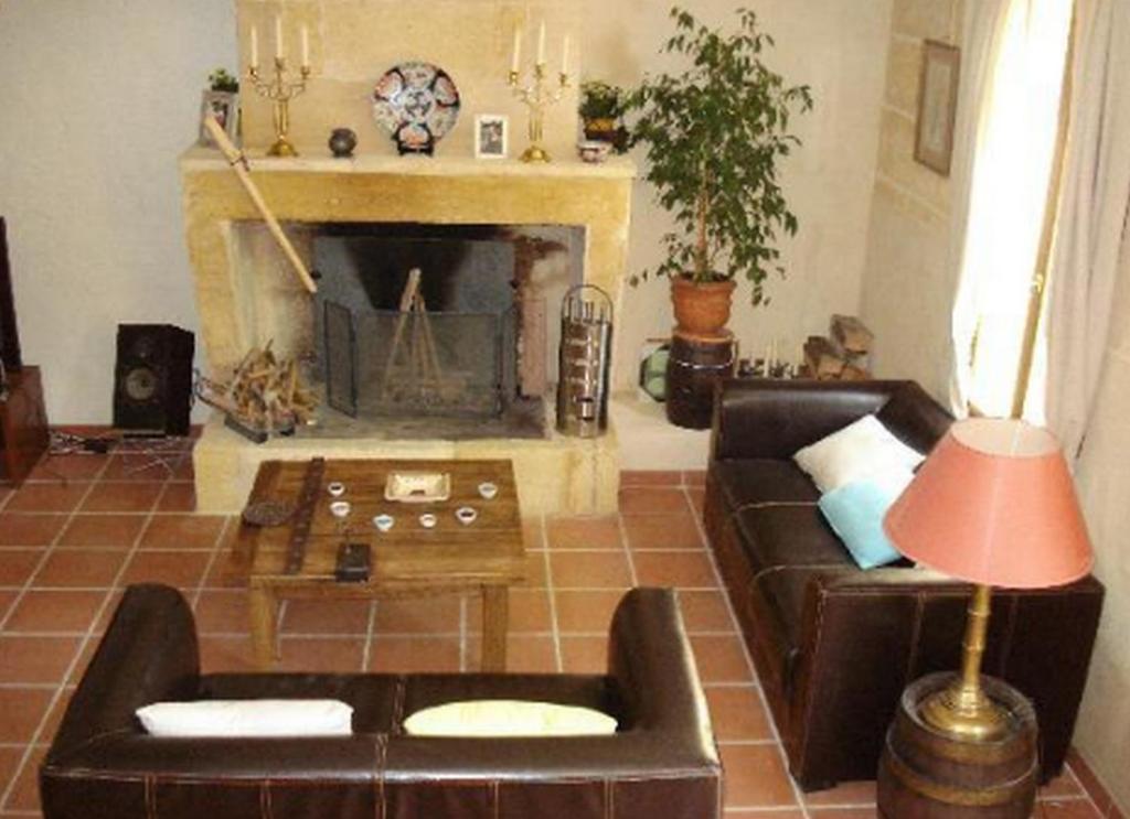 La Petite Madeleine Hotel Кастион-ла-Батай Екстериор снимка