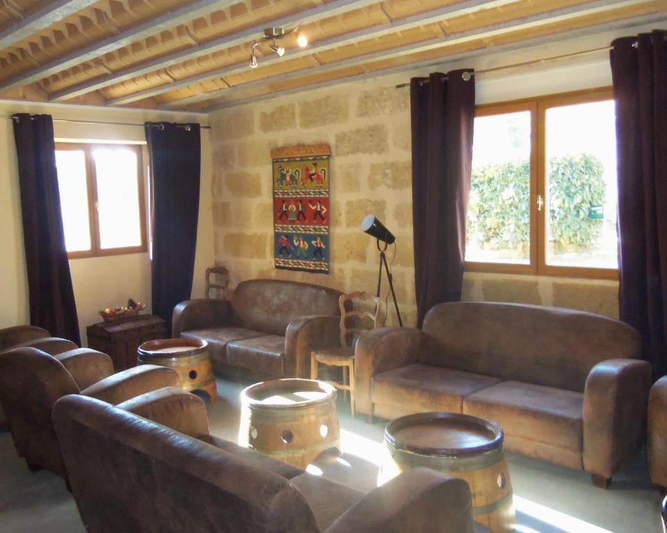 La Petite Madeleine Hotel Кастион-ла-Батай Екстериор снимка
